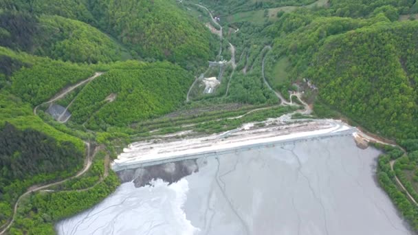 Volando Sobre Lago Gigante Decantado Lleno Residuos Mineros Una Mina — Vídeos de Stock