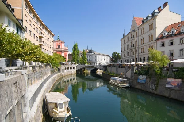 River Ljubljanica through Ljubljana — Stock Photo, Image