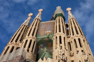 la sagrada familia Batı kuleleri