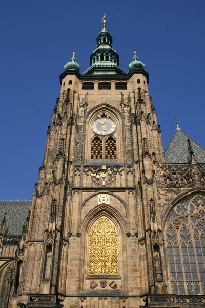 Tour principale de la cathédrale de Prague — Photo