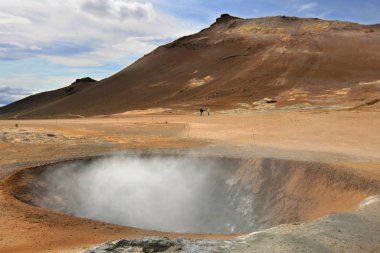 hverarond krater