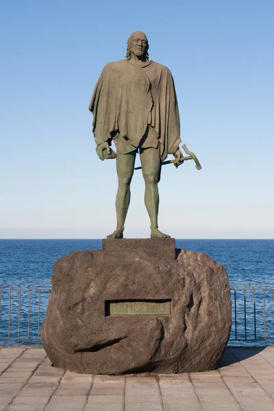 Sculpture of the Mencey Guanche Bencomo — Stock Photo, Image