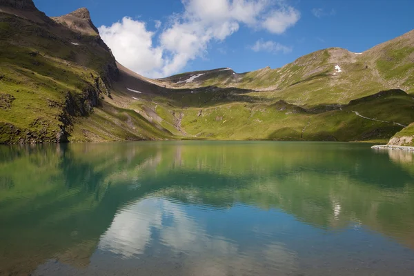 Bachalpsee 的几点思考 — 图库照片