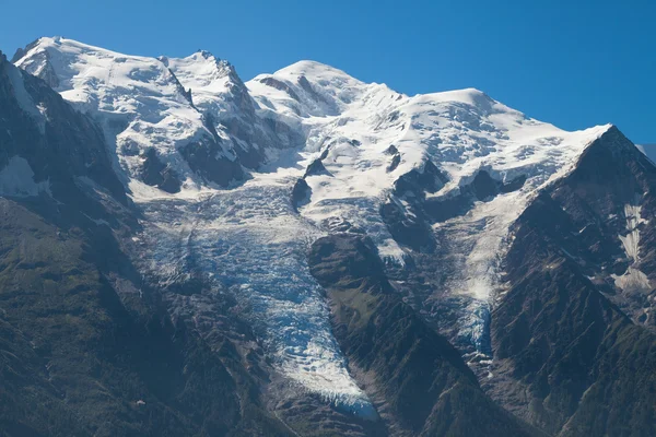 Mont blanc κυμαίνονται από στο brevent — Φωτογραφία Αρχείου