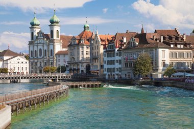 nehir reuss, lucerne