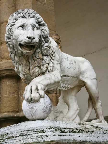 Medici oroszlán by flaminio vacca — Stock Fotó