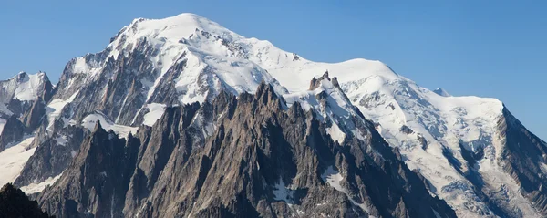 Monte Bianco e Aiguilles de Chamonix — Foto Stock