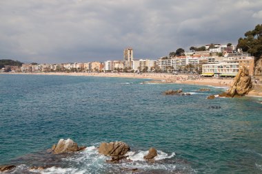 lloret kıyıları
