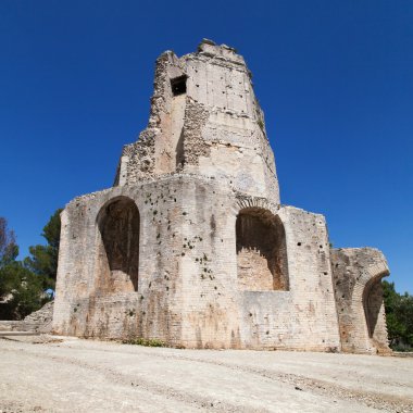 Tur magne nimes yılında