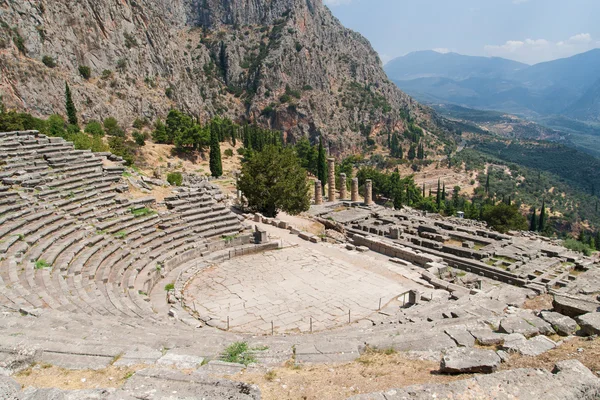 Teater på sanctuary av apollo i delphi — Stockfoto