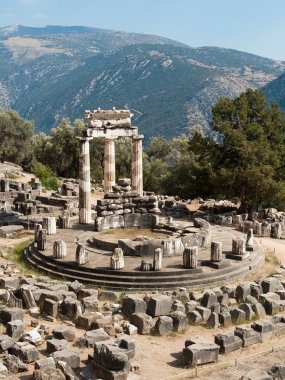 Tholos Temple of Delphi clipart