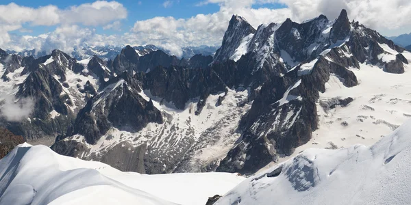 Grandes jorasses van aiguille du midi — Stockfoto