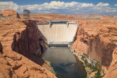 Colorado Nehri 'ndeki Glen Canyon Barajı, Arizona, ABD.
