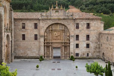 San Millan de Yuso Manastırı Barok Portal San Millan de la Cogolla, La Rioja, İspanya.