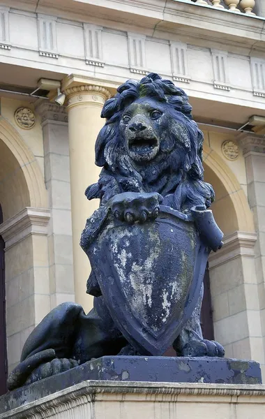 Black lion sculpture