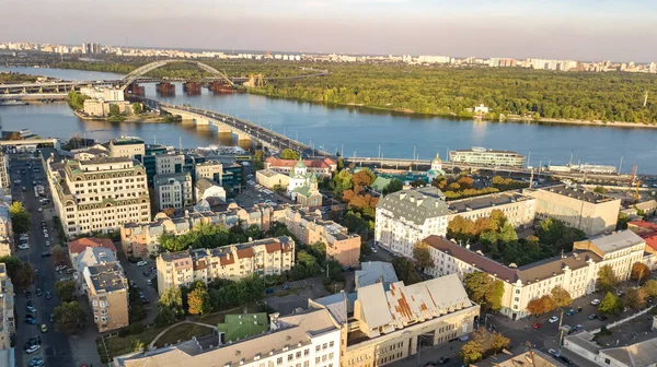 Aerial Top View Kyiv Városkép Dnyeper Folyó Podol Történelmi Kerület — Stock Fotó