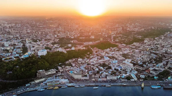 Vista Aerea Dall Alto Sul Paesaggio Urbano Kiev Tramonto Sul — Foto Stock