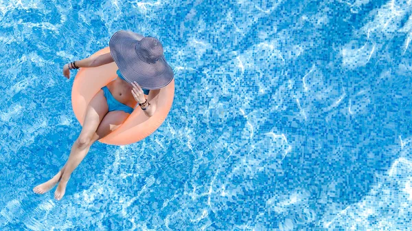 Beautiful Woman Hat Swimming Pool Aerial Top View Young Girl — Stock Photo, Image