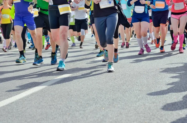 Maraton Löpning Ras Många Löpare Fötter Väg Racing Sport Konkurrens — Stockfoto