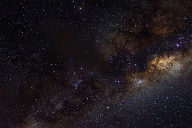 Yıldızlar ve galaksiler gökyüzü gece evreni parlak yıldız alanının siyah yıldızlı arka planı