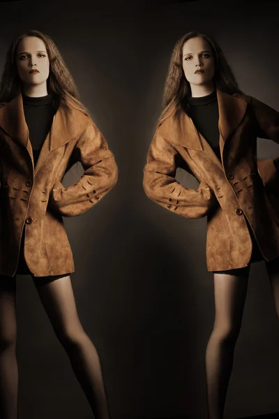 Modelo de moda en chaqueta foxy . — Foto de Stock
