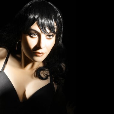 esmer kadın portresi