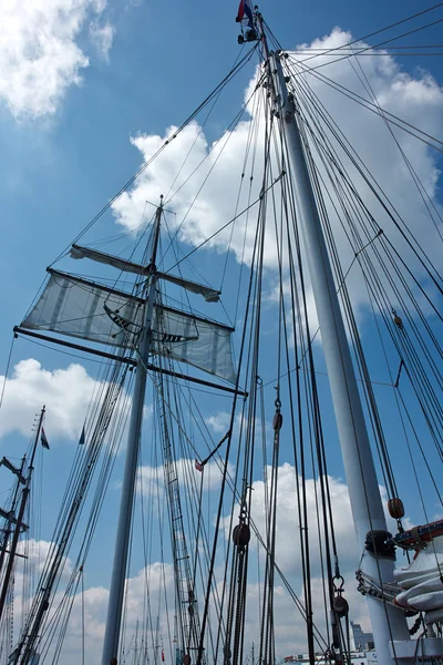 Sailing masts of wooden tallships — Stock Photo, Image