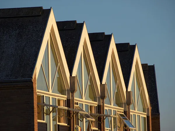 Design moderne maisons d'été au bord de la mer — Photo