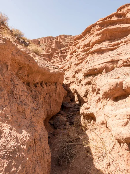 Rocas Rojas Paso Entre Las Rocas Cañones Arcilla Región Issyk —  Fotos de Stock
