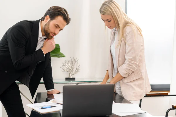 Nice Work You Concentrated Young Female Male Colleagues Standing Table — Stock Photo, Image
