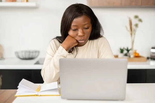 Sad Young Unemployed African American Woman Using Laptop Computer Job —  Fotos de Stock