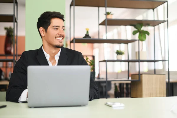 Confident Young Latin Man Work Laptop Modern Office Hispanic Male — Stockfoto