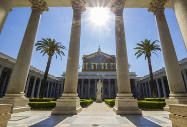 st. paul Bazilikası duvarların dışında