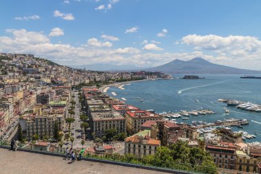  Napoli Körfezi