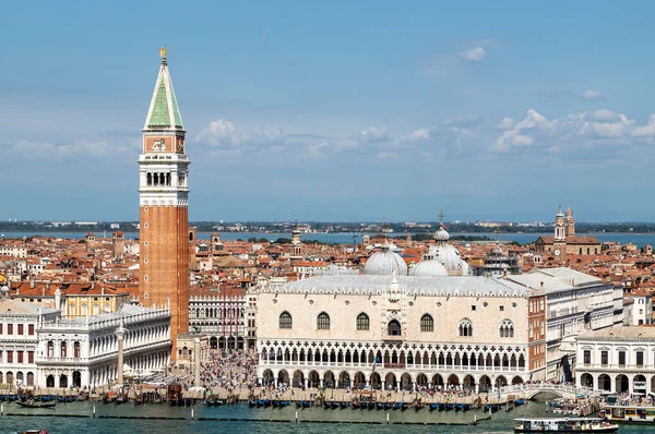 Pohled Benátské Laguny Dóžecího Paláce Zvonice San Marco — Stock fotografie