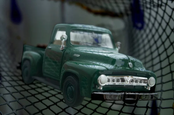 Classic Green Truck Foreground — Stock Photo, Image