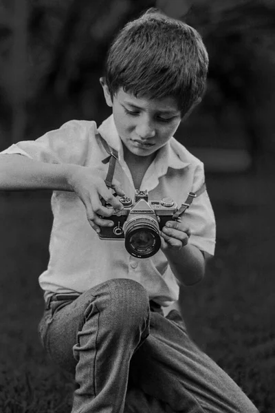 Bogot Colombia 14102022Fotógrafo Infantil Con Cámara — Foto de Stock