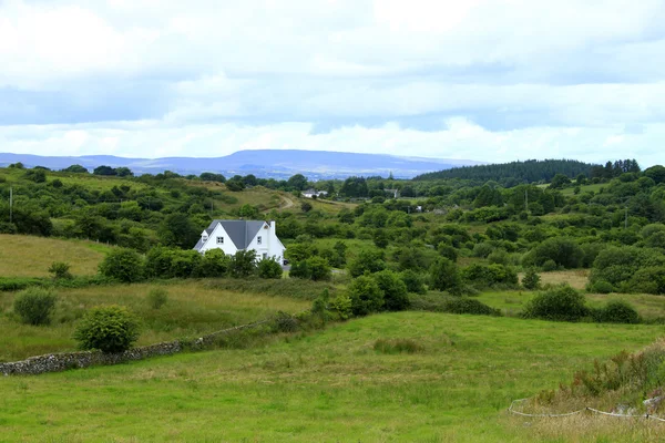 Landscape with house — Stock Photo, Image