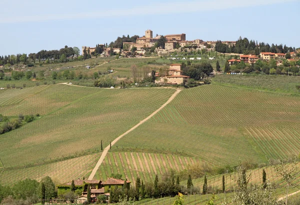 Piękna toskańska osada na wzgórzu — Zdjęcie stockowe