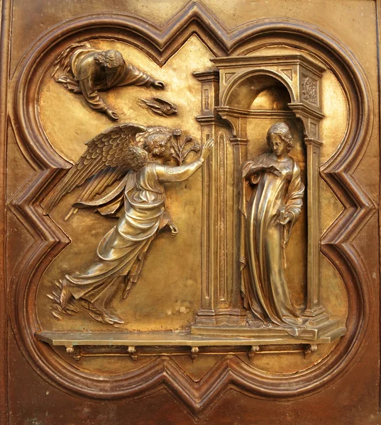 Annunciation by Lorenzo Ghiberti — Stock Photo, Image