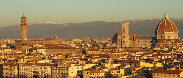 Blick auf die monumentale Stadt Florenz — Stockfoto