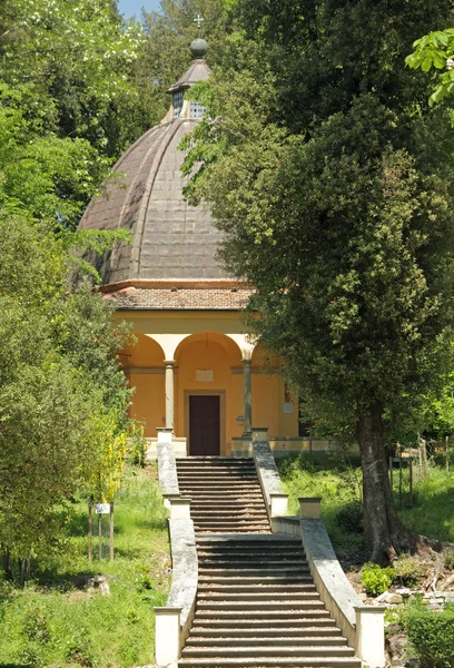 A Capela de Buontalenti no Jardim Pratolino, heri mundial da UNESCO — Fotografia de Stock