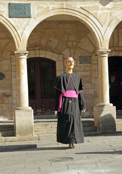 Figura vestida de bispo na Espanha — Fotografia de Stock