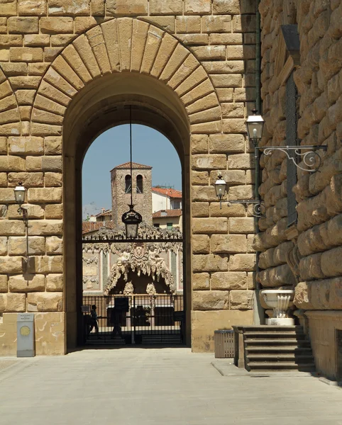 Detalhe do Palazzo Pitti e Gruta de Buontalenti no backgro — Fotografia de Stock