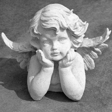 Angelic figurine clipart