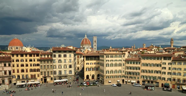 A légi felvétel a santa maria Novella-templom tér — Stock Fotó