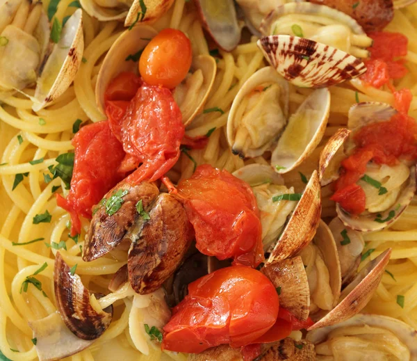 Spaghetti alle vongole veraci — Stock Photo, Image