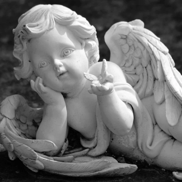 Anděl s motýl — Stock fotografie