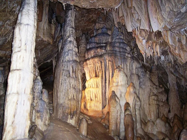 Pohádkový svět v jeskyni — Stock fotografie