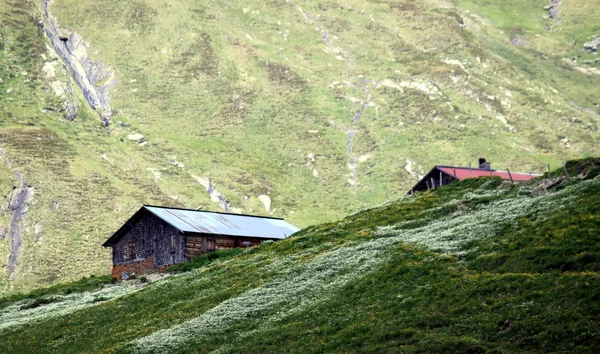 Ferienhaus in den Bergen — Stockfoto